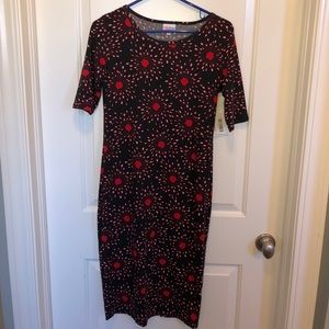 Size small black and red lularoe Julia NWT